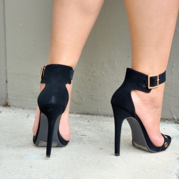 Women's Strappy Ankle High Heel Sandals Black Color - Picture 4 of 5